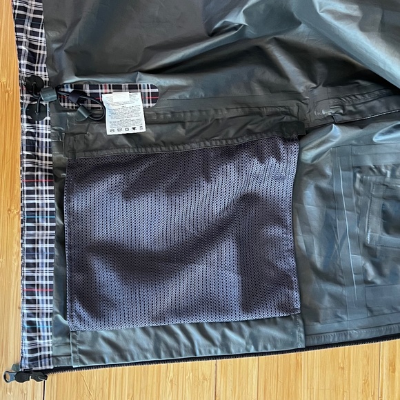 Nike ACG Gortex Full Zip Plaid Jacket. Like Brand New! - Picture 12 of 16